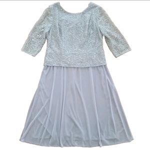 Alex Evenings Dress 16P Lace Drape Back Silver Gray Overlay 3/4 Sleeve Wedding